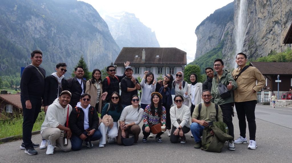 CDT Goes to Switzerland