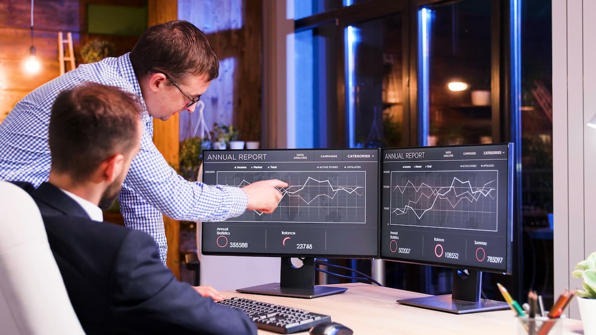 Real-World Use Cases of Log Analytics in Business